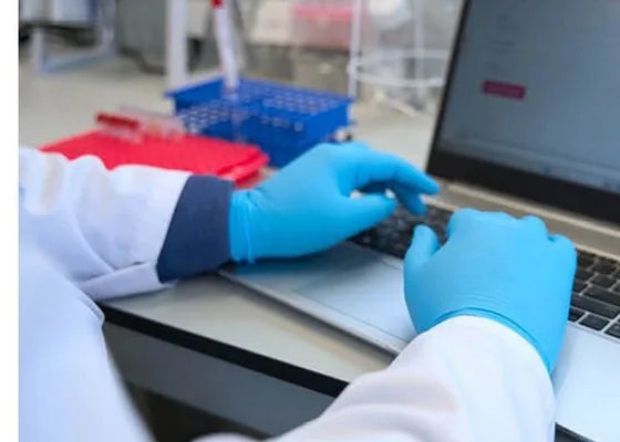 Stap 4: het laboratorium analyseert de SOA test en je krijgt online de uitslag